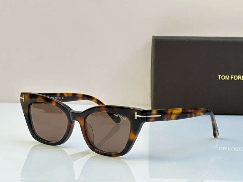 Picture of Tom Ford Sunglasses _SKUfw55560083fw